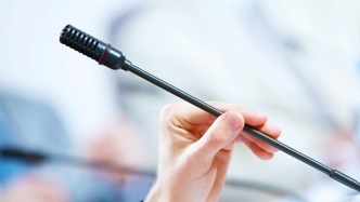 廣東肇慶公布去年一起4死1傷交通事故調(diào)查報告： 小車超速并追尾貨車