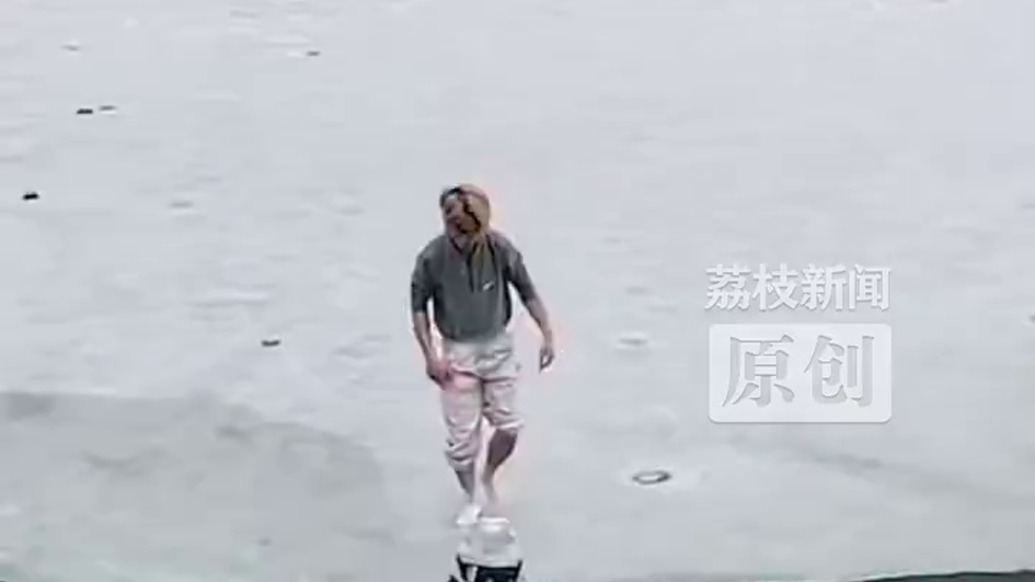 多人擅入云南雨崩未开发区域后坠湖，景区：沿途均设有禁入警示标