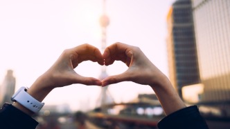 全国政协委员张毅： “幸福经济”不是抽象概念，而是万亿级市场