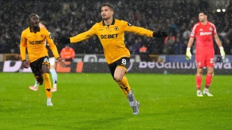 体坛联播｜维拉爆冷不敌狼队，徐彬发展联赛斩获留洋首个助攻