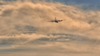 玻利维亚军机坠毁事故已致15死30伤