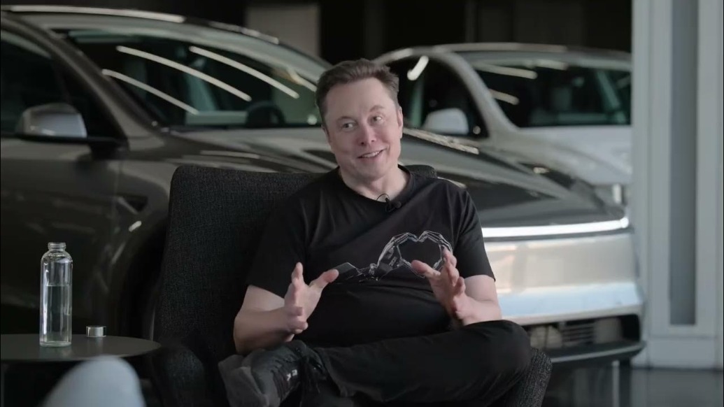 马斯克豪言：机器人10年内让工作成为“可选项”