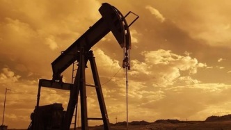 美以袭击伊朗地缘溢价激增，周一开盘国际油价恐现大幅跳涨