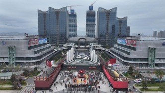 义乌新春开市：春晚效应显现，游客与客商同步进场
