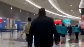 迪拜国际机场航站楼遭到袭击