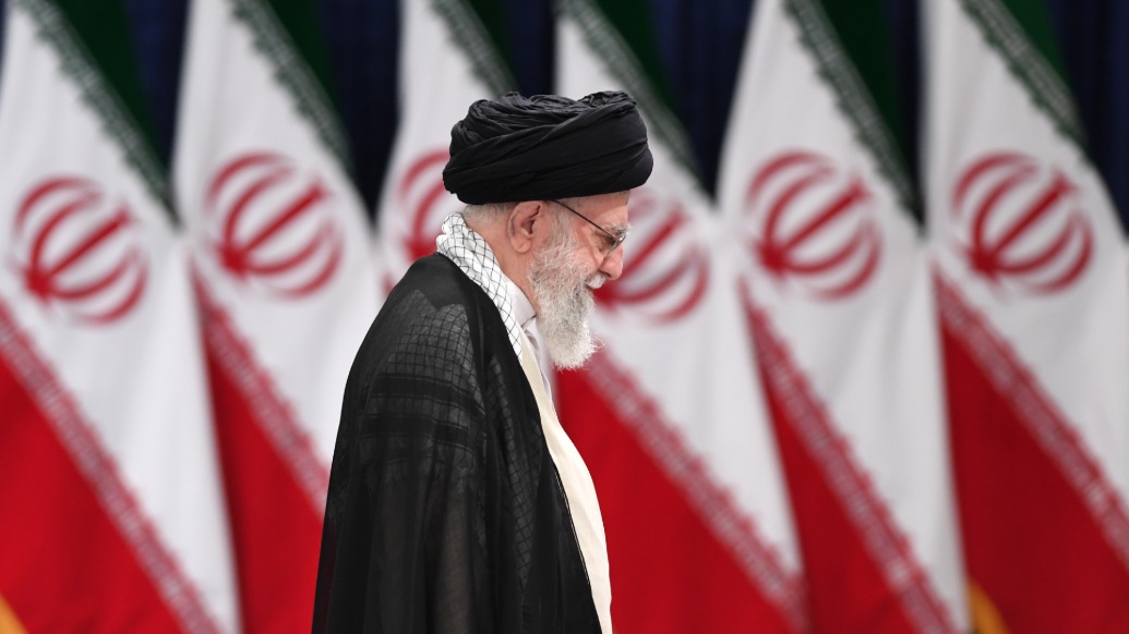 直播丨伊朗官宣哈梅内伊遇害身亡！专家解析伊朗局势如何发展
