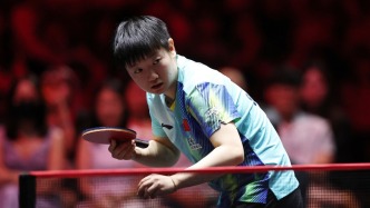 新加坡大满贯女单决赛，孙颖莎击败王曼昱收获冠军