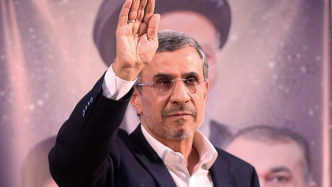 外媒：伊朗前总统内贾德遇袭身亡