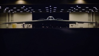 美军称在打击伊朗导弹设施时使用B-2隐形轰炸机