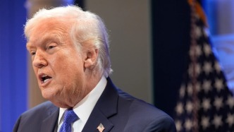 特朗普称美方“基本摧毁”伊朗海军总部