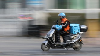 平台算法不合理派单等投诉增多，经济日报：不能“算丢”劳动者权益