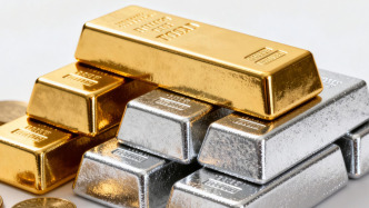 现货黄金、现货白银均涨逾1%