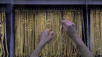 中東局勢激變！現(xiàn)貨金銀價格一度漲逾2%，持續(xù)上沖動能是否充足？