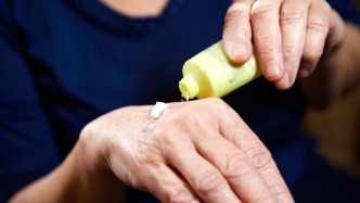 科普｜带状疱疹如何做好居家护理？4个阶段各有技巧