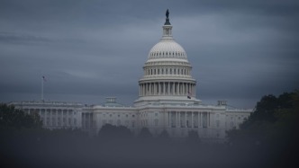 台前力挺，幕后忧心：众议院共和党人对特朗普发动伊朗战争的两副面孔