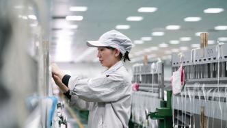 娄勤俭：民营企业和民营企业家大显身手正当其时