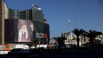 伊朗方面称哈梅内伊告别仪式被推迟