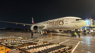 由迪拜国际机场飞往广州白云国际机场航班平安落地