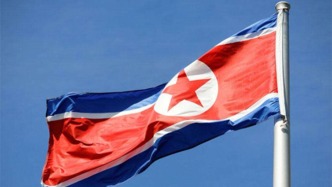 金正恩视察“崔贤”号驱逐舰，对海军核武装化推进表示满意