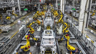 政府工作报告丨2025年国内生产总值增长5%，总量140.19万亿元