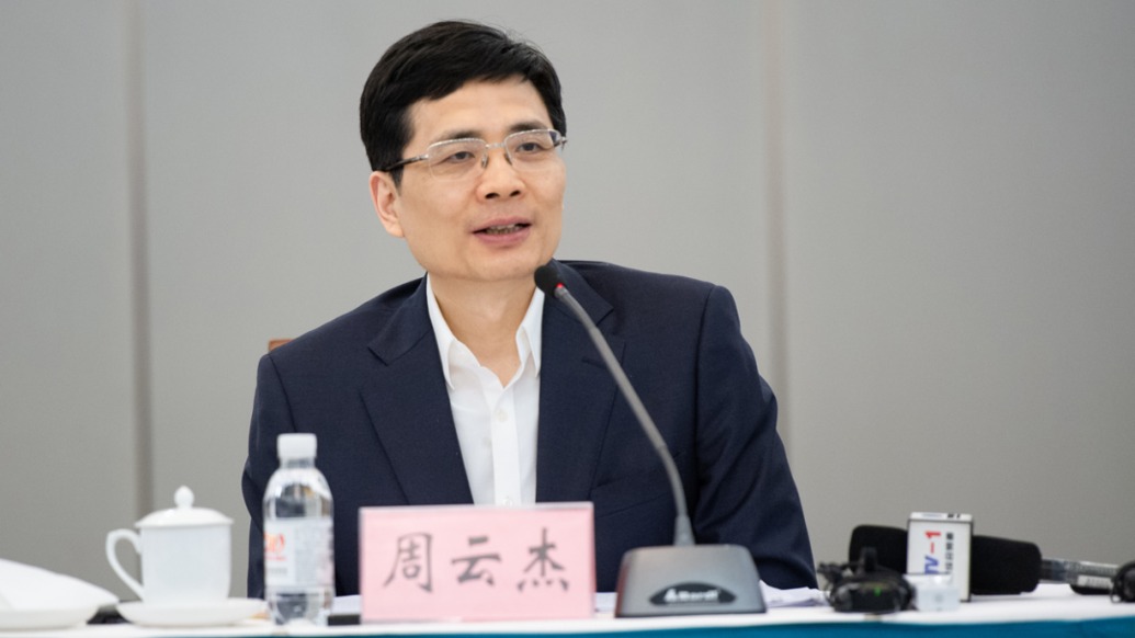 小浪花跑兩會丨周云杰：我看到了患者和照護(hù)者的痛苦