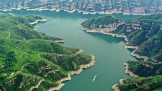 关于加快推动全面绿色转型，政府工作报告着眼于这些方面