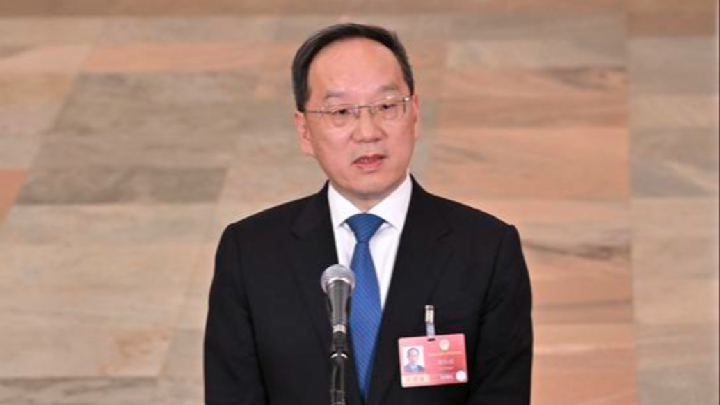 直击两会丨工信部部长李乐成:中国大模型走向世界,去年开源大模型下载量全球居首
