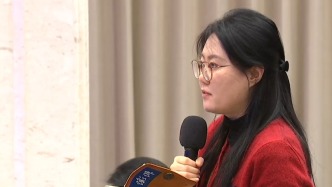 直击两会丨如何支持企业更好发展？沈丹阳答澎湃：下更大力气解决拖欠企业账款