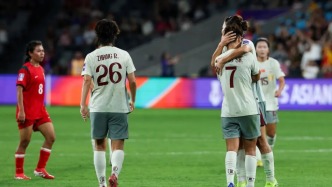 开门红！铿锵玫瑰两球小胜最弱对手