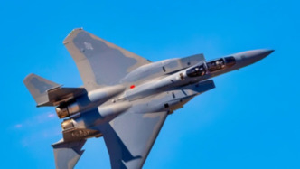 伊朗称击落一架美军F-15战斗机，美军中央司令部否认