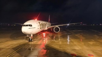 由迪拜国际机场飞往上海浦东国际机场航班平安落地