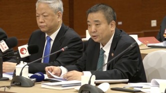 金力代表：复旦将建设基础研究特区，支持科学家开展十年以上长周期研究