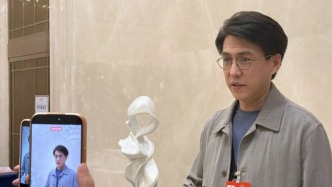 靳东委员：未成年人短视频沉迷成瘾尤为突出