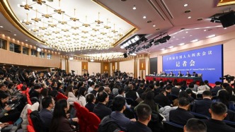 经济主题记者会｜央行行长：未来货币政策将逐步淡化数量型中介目标