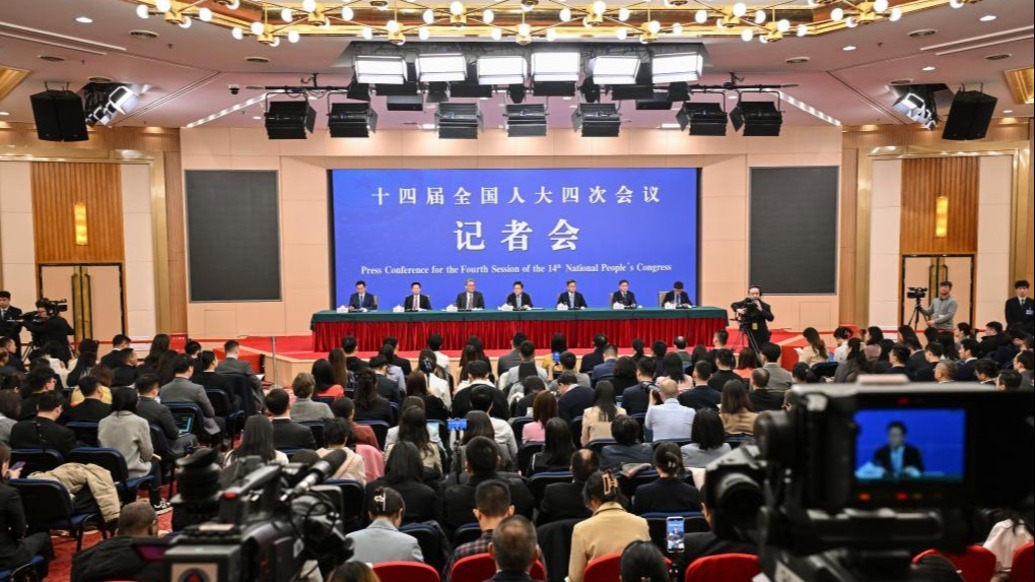 西方不亮东方亮，千磨万击还坚劲！五部门负责人详解“中国底气”