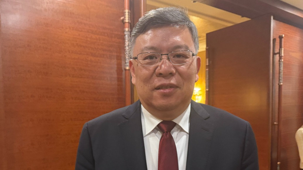 小浪花跑两会｜AI时代，大学最需要坚守的“阵地”是什么？尤政院士这样回答