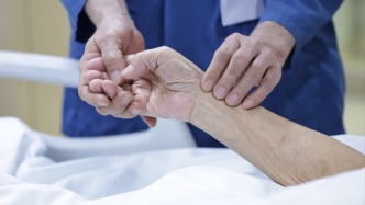 全国人大代表陈玮：尽快启动民间中医绝学抢救行动计划