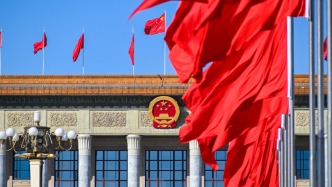 政府工作报告里的变与不变