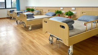 国家发改委：“十五五”规划纲要草案增设养老机构护理型床位占比指标