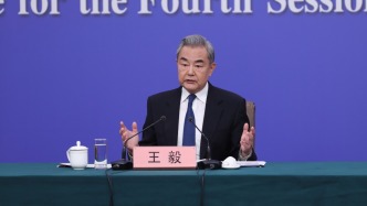两会外长会｜王毅谈伊朗局势：兵戎相见添新仇，拳头硬不等于道理硬
