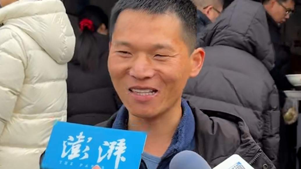 “关系就是我是食客，他是老板”，催上海这家水煎包店开门的博主回应网友质疑