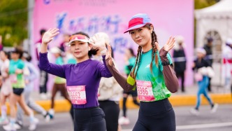 现场｜当一场赛事被女性跑者称为主场，它会有多么不一样