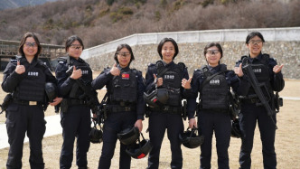 甘孜“雪狼”特警女子中队：两名00后新警如何站上世界赛场？
