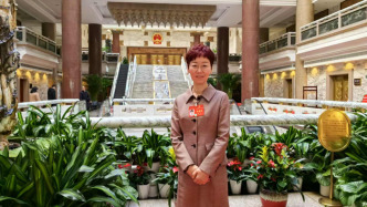 张齐代表：建议增设托育师序列职称，破解“职业天花板低”问题