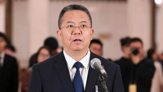 柳江代表：攻克蓄电池“减重”关，助力CR450跑出新的中国速度
