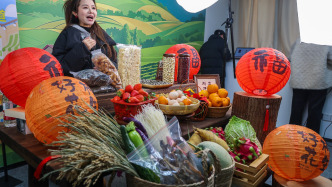 农业农村部部长韩俊：很多优质农产品经过“梳妆打扮”借助电商走出大山