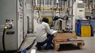 凌晨、轨道与峡湾：三个女人的职业地图