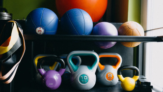 国家体育总局局长高志丹：去年19—59岁居民人均体育消费近2500元