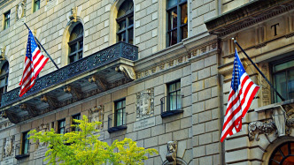 岚目镜观｜“全球美国”和“MAGA美国”，谁能定义未来的美国？