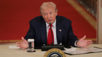 特朗普：若伊朗阻断霍尔木兹海峡石油运输，美将施以更猛烈打击